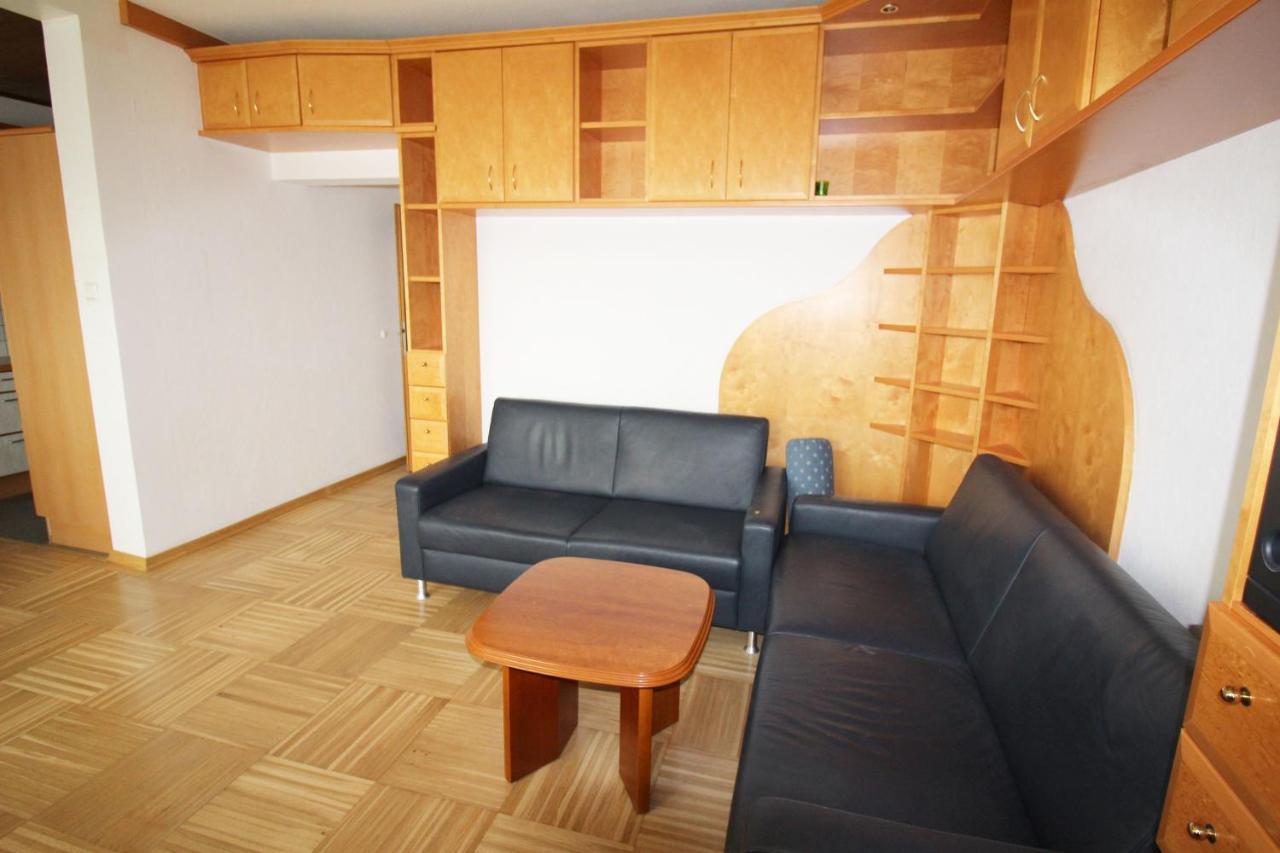 Geraeumige Ferienwohnung Im Zentrum Санкт-Пёльтен Экстерьер фото
