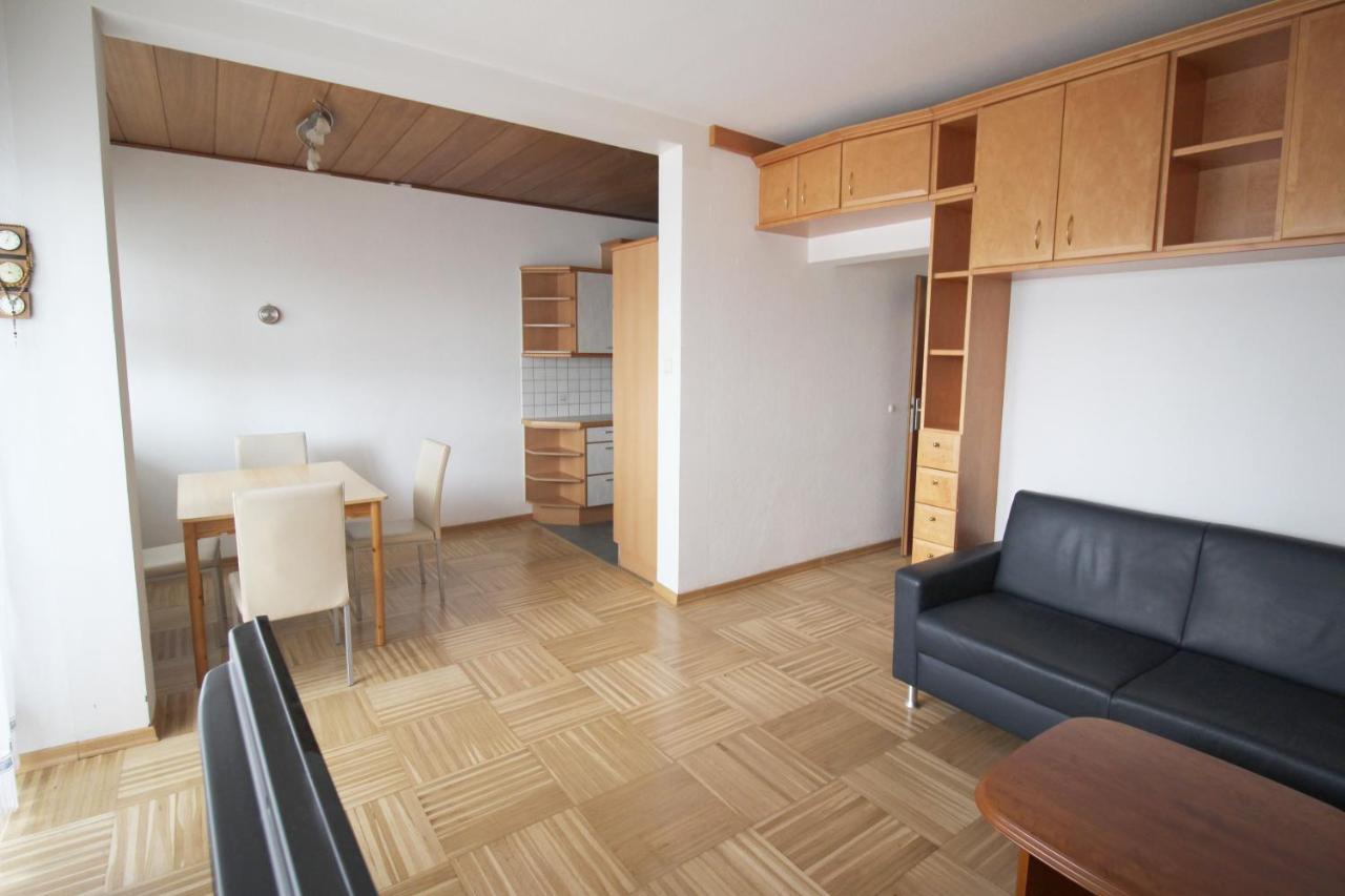 Geraeumige Ferienwohnung Im Zentrum Санкт-Пёльтен Экстерьер фото