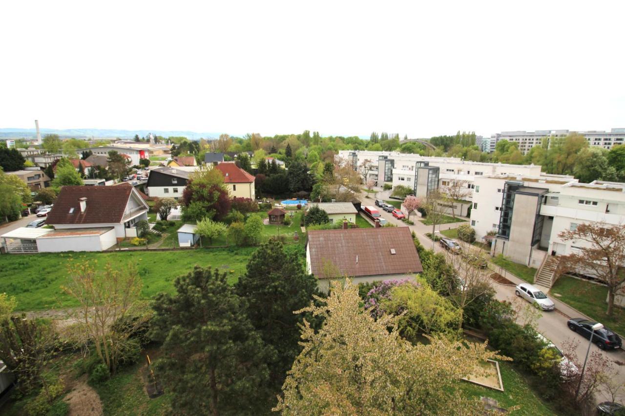 Geraeumige Ferienwohnung Im Zentrum Санкт-Пёльтен Экстерьер фото